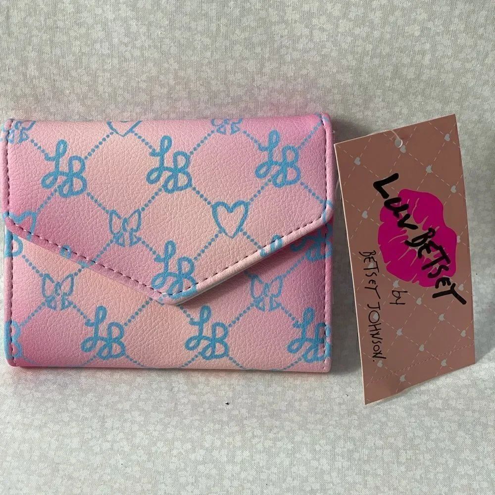 LUV BETSEY JOHNSON WALLET 